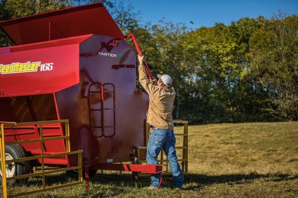 FeedMaster 165 Portable Creep Feeder - Image 2