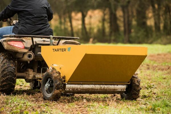 Compact Manure Spreader - Image 4
