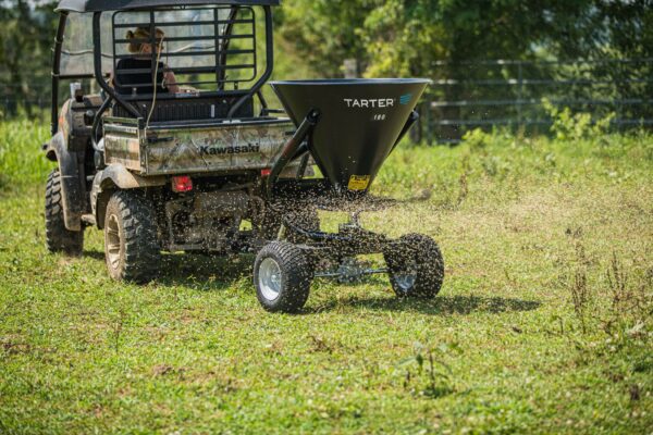 Fertilizer Spreader / Seeder - Image 2
