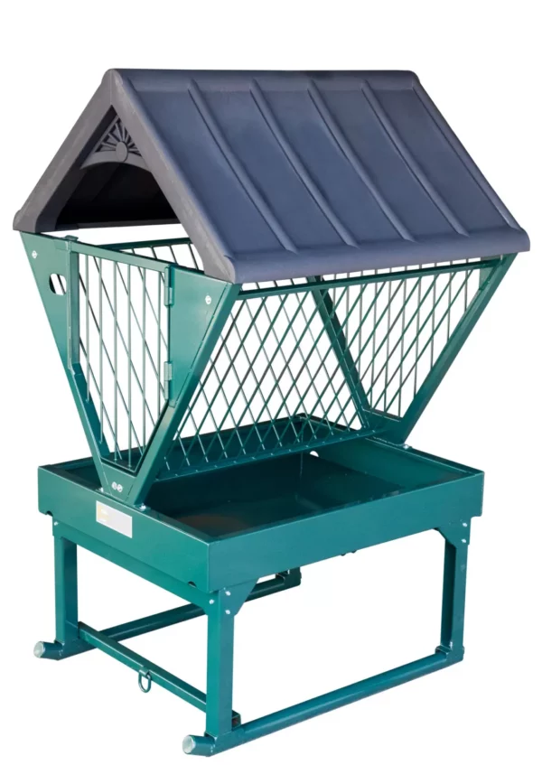 Farmco 4-6 Horse Covered Hay Feeder